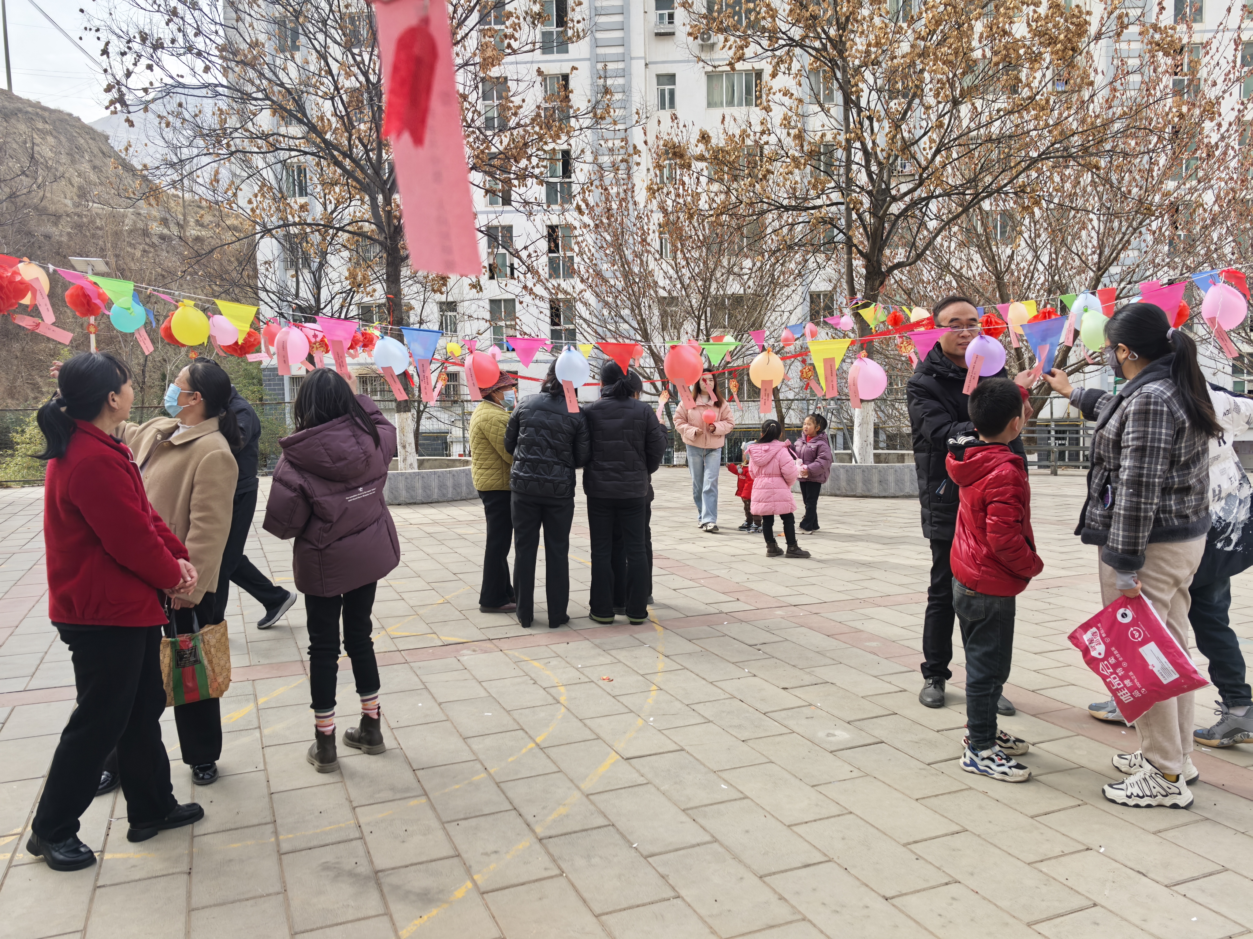 ���i��ƷԪ��������������P(gu��n)��I(y��)�c�I(y��)�����L���҈@�F(tu��n)�A�D��!